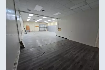 10322 NW 55th St, Sunrise, FL 33351 - Photo 14