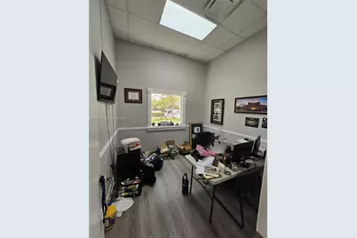 10322 NW 55th St, Sunrise, FL 33351 - Photo 4