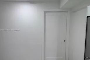 1605 Meridian Ave, Miami Beach, FL 33139 - Photo 18