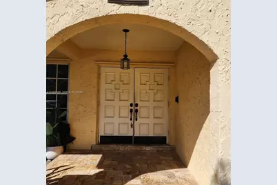 19810 SW 83rd Ave, Cutler Bay, FL 33189 - Photo 4