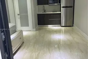 344 NW 136th Pl, Miami, FL 33182 - Photo 2