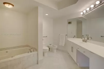 3600 Yacht Club Dr #703, Aventura, FL 33180 - Photo 34