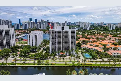 3600 Yacht Club Dr #703, Aventura, FL 33180 - Photo 92