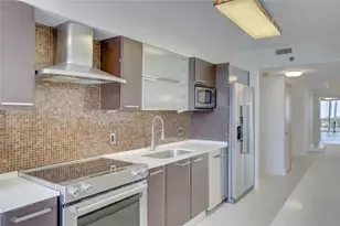3600 Yacht Club Dr, Aventura, FL 33180 - Photo 16