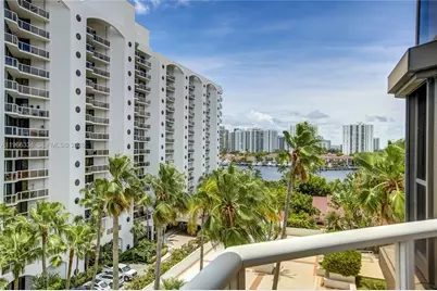 3600 Yacht Club Dr #703, Aventura, FL 33180 - Photo 40