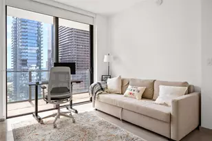 88 SW 7th St, Miami, FL 33130 - Photo 14