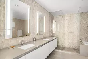 88 SW 7th St, Miami, FL 33130 - Photo 8