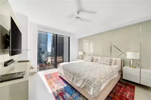 88 SW 7th St, Miami, FL 33130 - Photo 10