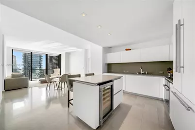 88 SW 7th St #2105, Miami, FL 33130 - Photo 1