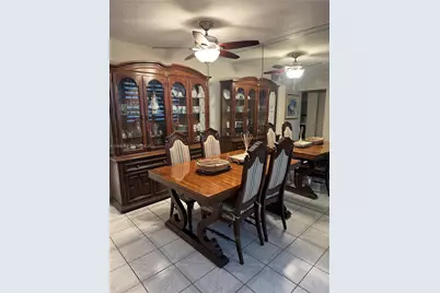 2899 Collins Ave #936, Miami Beach, FL 33140 - Photo 26