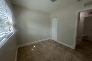 2511 NW 9th St, Fort Lauderdale, FL 33311 - Photo 4