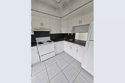 851 NE 14th Ave #414, Hallandale Beach, FL 33009 - Photo 6