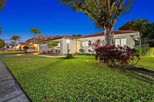 12020 SW 93rd St, Miami, FL 33186 - Photo 2