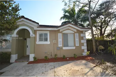 1616 SW 2nd St #1616, Homestead, FL 33030 - Photo 2