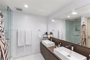 1000 Brickell Plaza, Miami, FL 33131 - Photo 12