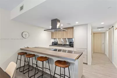 1000 Brickell Plz #4605, Miami, FL 33131 - Photo 1