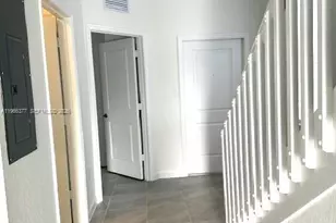 2582 SE 29th St, Homestead, FL 33035 - Photo 4