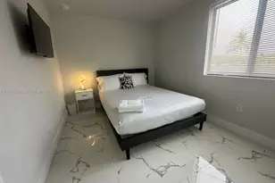 1074 NW 61st St, Miami, FL 33127 - Photo 12