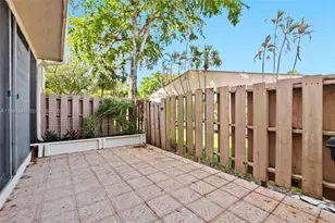 833 NW 82nd Ave, Plantation, FL 33324 - Photo 22