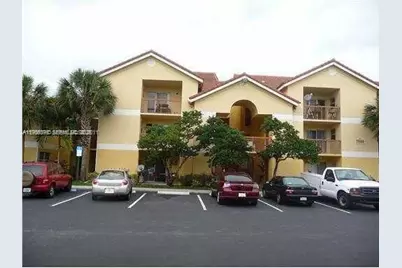7610 Westwood Dr #120, Tamarac, FL 33321 - Photo 4