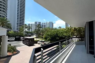 19195 Mystic Pointe Dr, Aventura, FL 33180 - Photo 20