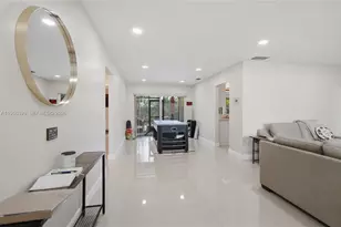 11420 NW 32nd Pl, Sunrise, FL 33323 - Photo 6