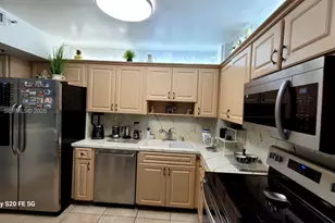 4001 Hillcrest Dr, Hollywood, FL 33021 - Photo 12