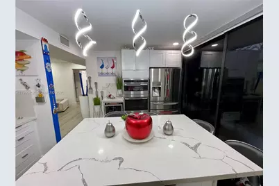 8635 NW 8th St #311, Miami, FL 33126 - Photo 6