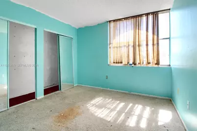 1115 W 38th Ter #50, Hialeah, FL 33012 - Photo 6