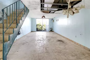 1115 W 38th Terrace, Hialeah, FL 33012 - Photo 8