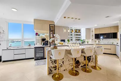 848 Brickell Key Dr #1601, Miami, FL 33131 - Photo 8
