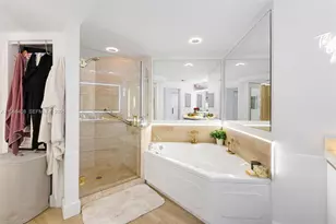 848 Brickell Key Dr, Miami, FL 33131 - Photo 14