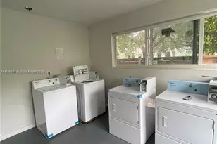 1535 Michigan Ave, Miami Beach, FL 33139 - Photo 12