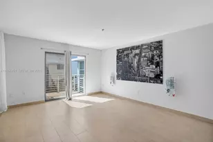 7744 Collins Ave, Miami Beach, FL 33141 - Photo 14