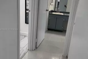 100 Bayview Dr, Sunny Isles Beach, FL 33160 - Photo 8