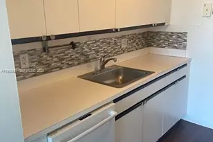 2020 NE 135th St, North Miami, FL 33181 - Photo 4