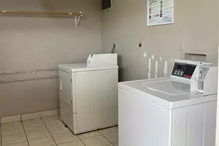 1075 Riverside Dr, Coral Springs, FL 33071 - Photo 16