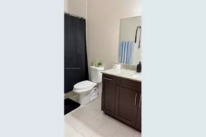 17720 NW 73rd Ave #105, Hialeah, FL 33015 - Photo 22