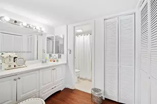 100 Bayview Dr, Sunny Isles Beach, FL 33160 - Photo 18