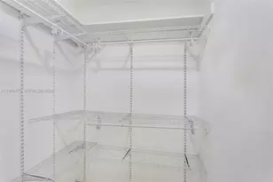 3241 NE 17th Ave, Oakland Park, FL 33334 - Photo 18