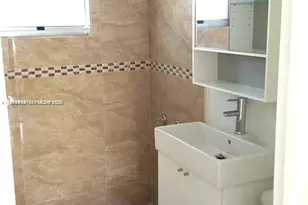 2443 Coolidge St, Hollywood, FL 33020 - Photo 4