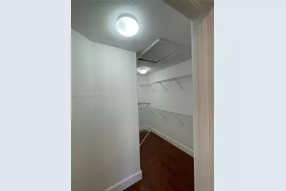 703 NE 195th St #703, Miami, FL 33179 - Photo 10