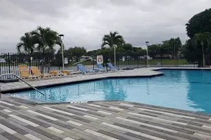 10221 Fontainebleau Blvd, Miami, FL 33172 - Photo 24