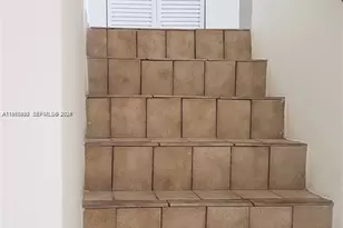 10221 Fontainebleau Blvd, Miami, FL 33172 - Photo 4