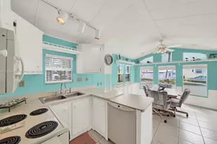 10725 S Ocean Dr, Jensen Beach, FL 34957 - Photo 4