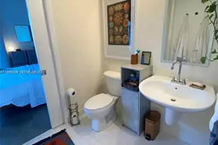 10 SW South River Dr, Miami, FL 33130 - Photo 38