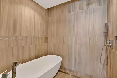 5775 Collins Ave #506, Miami Beach, FL 33140 - Photo 20