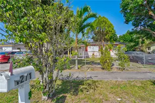 1271 NE 211th St, Miami, FL 33179 - Photo 20