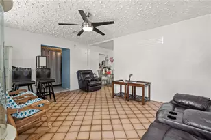 1271 NE 211th St, Miami, FL 33179 - Photo 8