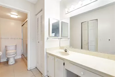 650 SW 124th Ter #214P, Pembroke Pines, FL 33027 - Photo 18
